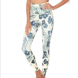 Beyond yoga size medium high waist legging